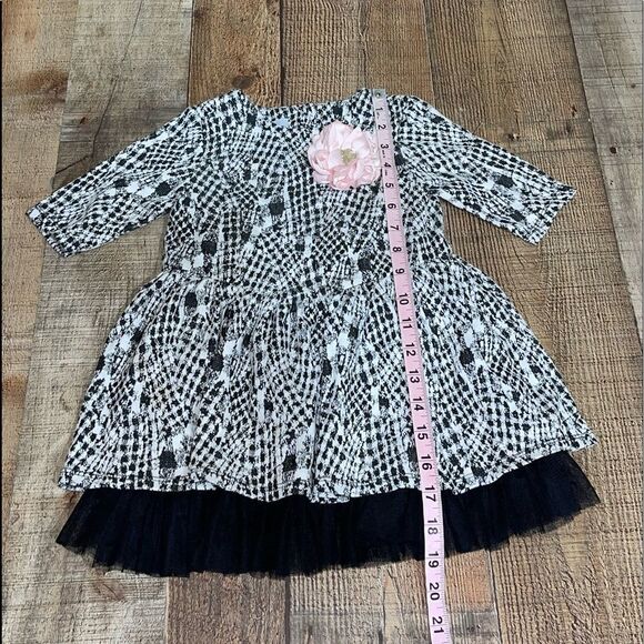 Pippa & Julie • Dress - Picture 4 of 6